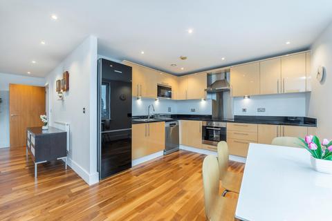 3 bedroom apartment for sale, Indescon Square, London, E14