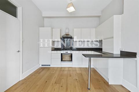 2 bedroom flat for sale, Mill Lane, London, NW6 1NU