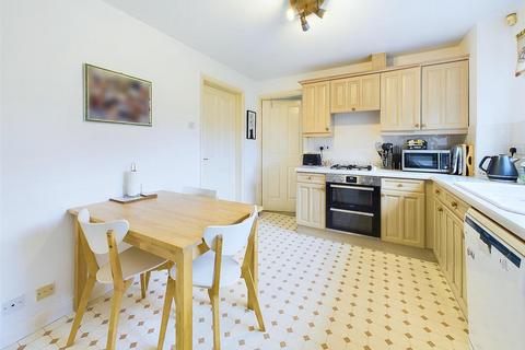 3 Blake Hill Way, Abbeymead, Gloucester, GL4 4QR