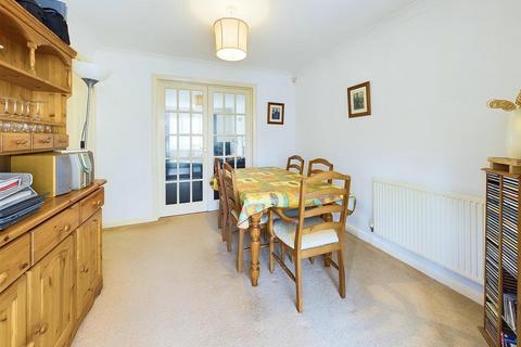 3 Blake Hill Way, Abbeymead, Gloucester, GL4 4QR