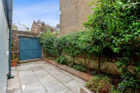 3 bedroom end of terrace house for sale, Tyssen Road, London, N16