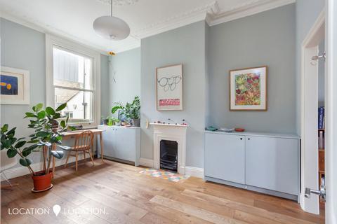 3 bedroom end of terrace house for sale, Tyssen Road, London, N16