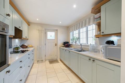 3 bedroom bungalow for sale, Oakdene Gardens, Alwoodley, Leeds, LS17