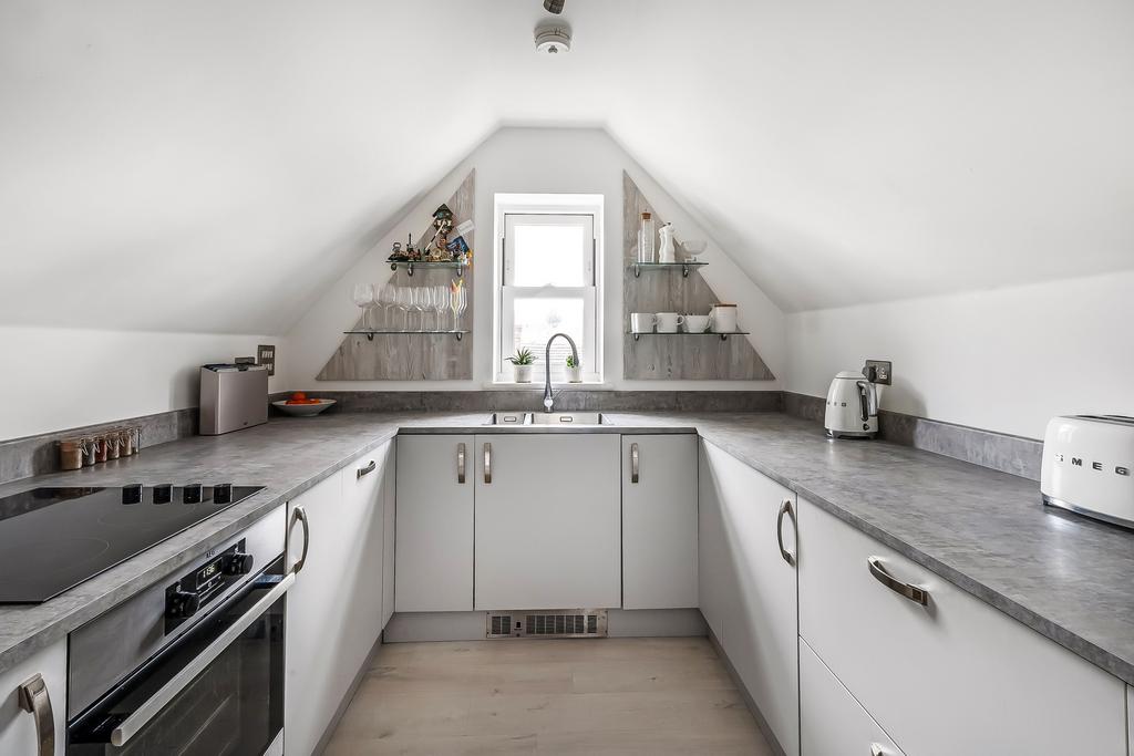 Flat-8-139-London-Road-2