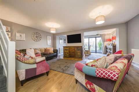 10 Applecroft, Park Street, St Albans, AL2 2AP