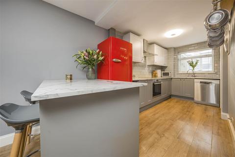 10 Applecroft, Park Street, St Albans, AL2 2AP