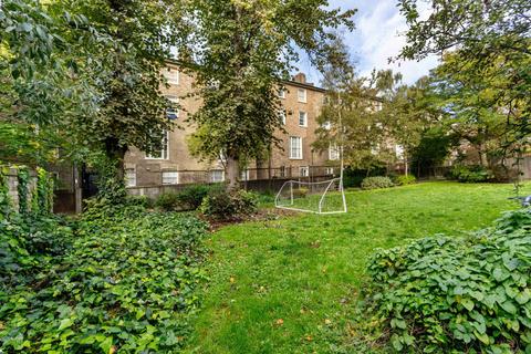 1 bedroom apartment for sale, Cambrigde Avenue, Kilburn Park, NW6