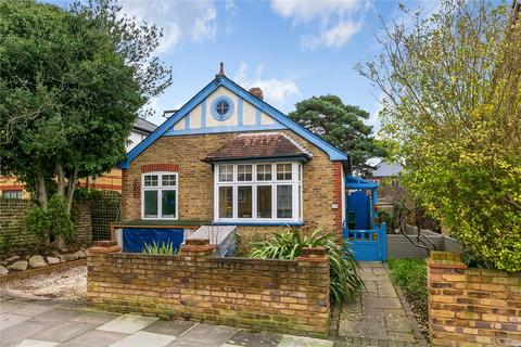 3 bedroom bungalow for sale, Church Road, Teddington