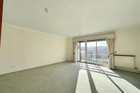 2 bedroom flat to rent, Knoll Hill, Sneyd Park, Bristol