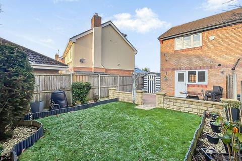 4 Choirs Close, Abbeymead, Gloucester, GL4 5GN