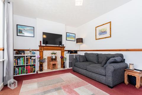 2 Alder Close, Bury, BL8 2PT