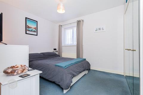 2 Alder Close, Bury, BL8 2PT
