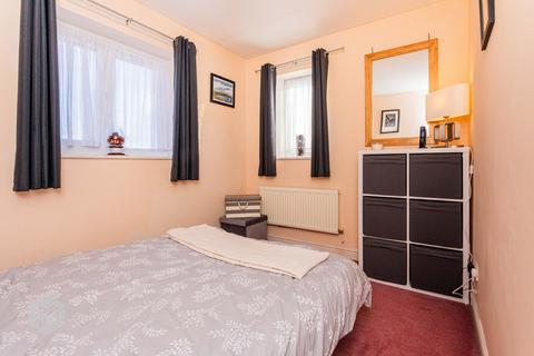 2 Alder Close, Bury, BL8 2PT