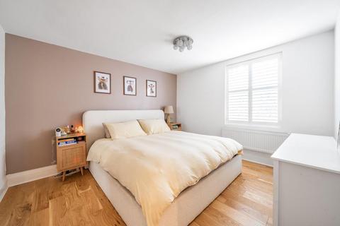 2 bedroom flat for sale, Mill Hill Road, Acton