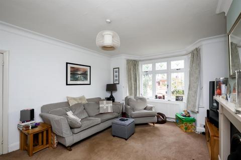 134 Boston Manor Road, Brentford, TW8 9LN