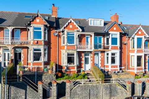 4 bedroom terraced house for sale, Park Avenue, Barry