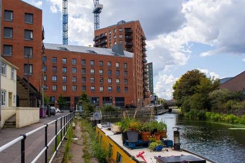 1 bedroom flat for sale, River Apartments, London E3