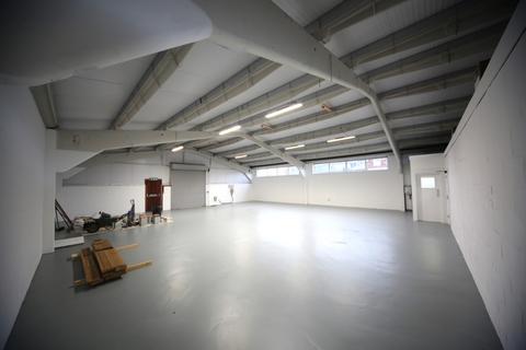 Industrial unit to rent, 48 Hanbury Road, Widford Industrial Estate, Chelmsford, Essex