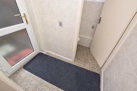 53 Grange Walk, Grimsby, DN34 4DX