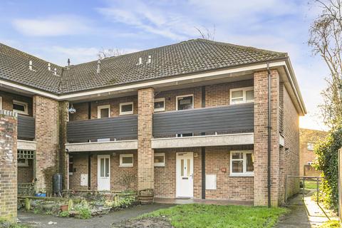 1 bedroom flat for sale, Gaddesden Grove, Welwyn Garden City, AL7