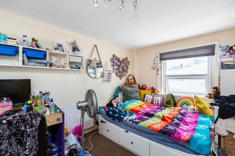 1 bedroom flat for sale, 1a Blenheim Grove, London, Greater London, SE15 4QS