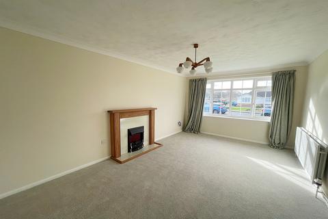 2 bedroom semi-detached bungalow to rent, West Moors