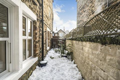 2 bedroom apartment for sale, 45 Valley Drive, Harrogate, HG2 0JH