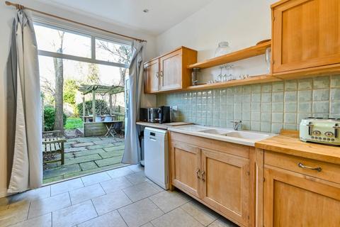 4 bedroom end of terrace house for sale, Willingdon Road, Wood Green, London, N22