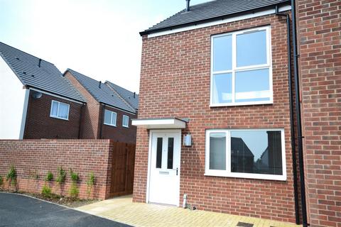 2 bedroom mews to rent, Valentine Way, Newcastle, ST5