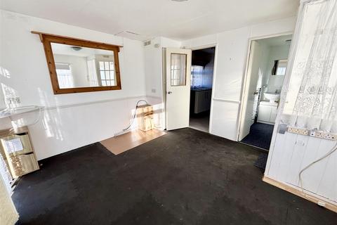 1 bedroom mobile home for sale, Upton Cross Park, Poole BH16