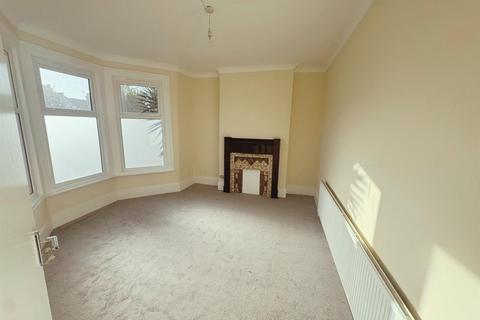 1 bedroom in a house share to rent, Westbury Avenue, Wood Green