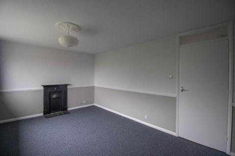 2 bedroom maisonette to rent, Rothleigh Road, Cambridge