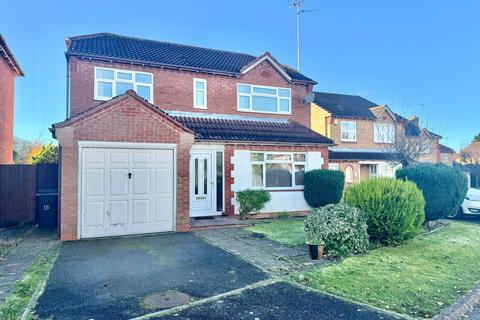 4 bedroom detached house for sale, Treetops Close, Leicester, LE5