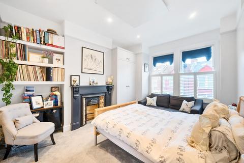 3 bedroom maisonette for sale, Bickley Street, Tooting