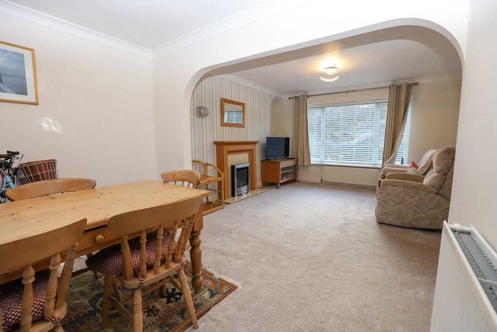Dining Lounge
