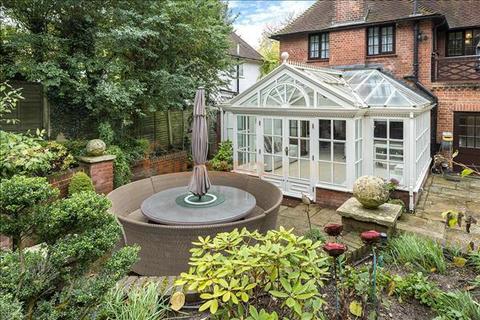 5 bedroom detached house for sale, Winterstoke Gardens, Mill Hill, NW7