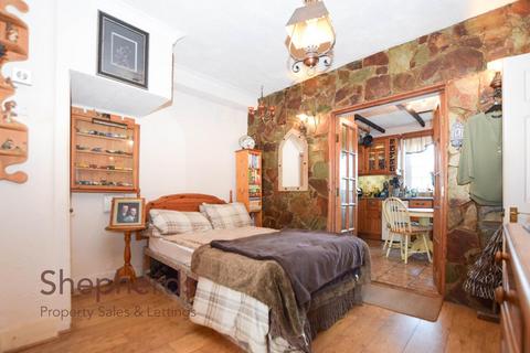 169 Trinity Lane, Waltham Cross, EN8 7EP