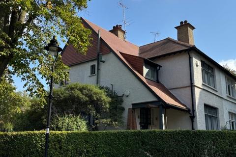 Winscombe Crescent, Ealing, W5