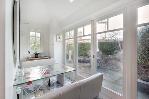 4 bedroom semi-detached house for sale, Winscombe Crescent, Ealing, W5