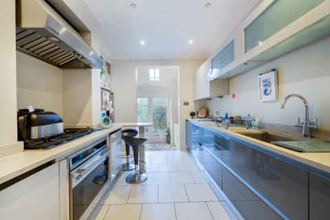 4 bedroom semi-detached house for sale, Winscombe Crescent, Ealing, W5