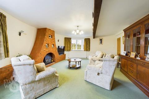 4 bedroom detached house for sale, Shelfanger Road, Roydon, Diss