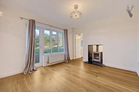 15 Centre Drive, Epping, CM16 4JH