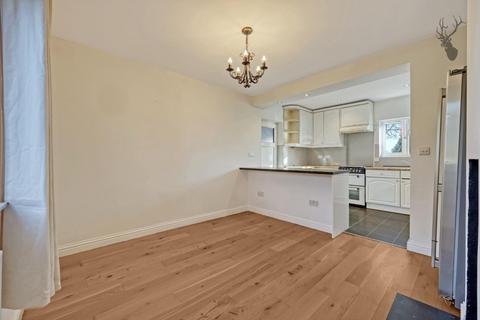 15 Centre Drive, Epping, CM16 4JH