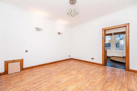 197 Baldridgeburn, Dunfermline, KY12 9EG