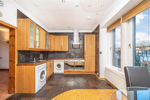 197 Baldridgeburn, Dunfermline, KY12 9EG