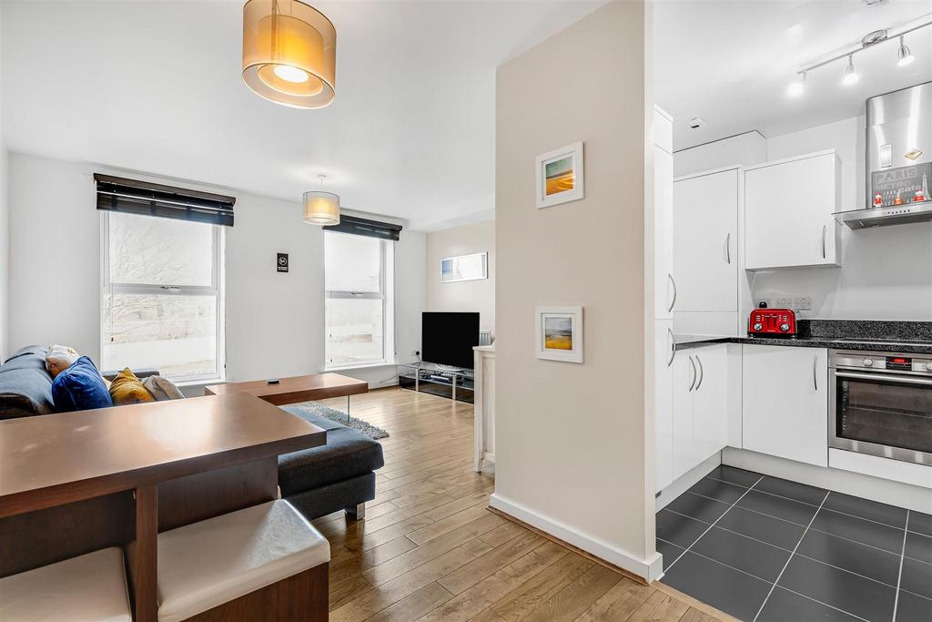 James anderson-6 lincoln lodge-sw14 2 .jpg