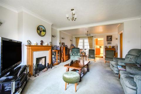 4 bedroom semi-detached house for sale, London Road, Hampshire RG27