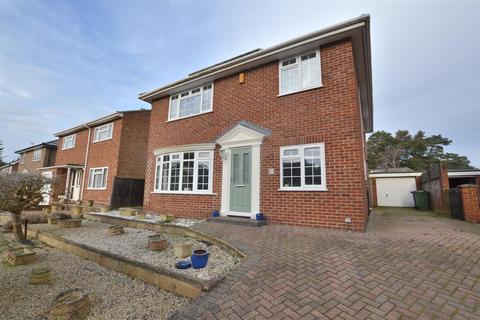 20 Broom Acres, Fleet, GU52 7UU