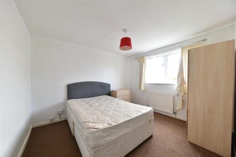 1 bedroom in a house share to rent, Durham Road, Stevenage