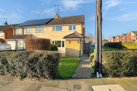 3 bedroom semi-detached house for sale, Dorewards Avenue, Braintree, CM7